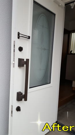 リクシル　アルミ製 玄関ドア　リシェント2　ホワイト（25-90Ａ）塗装21-04