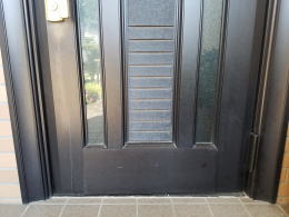 アルミ製玄関ドア塗装例40-01ドア塗装
