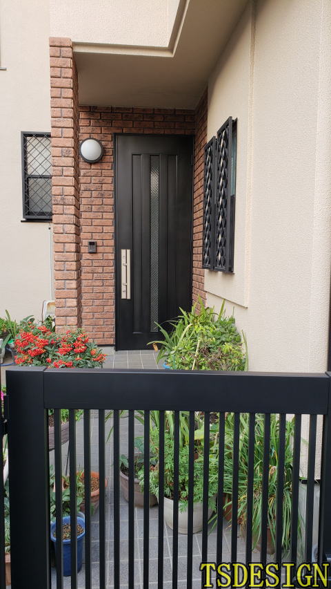 アルミ製玄関ドア塗装例43-03ドア塗装
