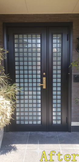 アルミ製玄関ドア塗装例45-02ドア塗装