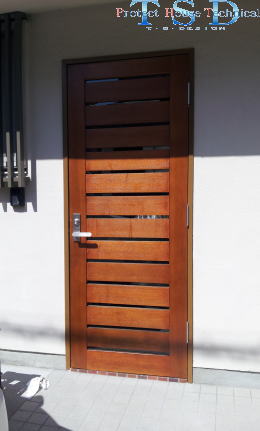 玄関ドア　塗装例46 金沢区