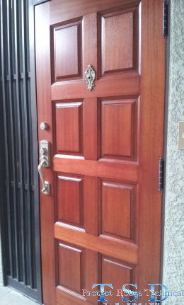 塗装例51-4　木製玄関ドア塗装修理