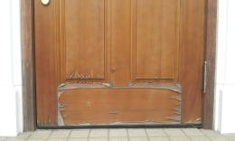塗装例52-1　木製玄関ドア塗装修理