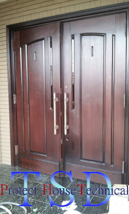 木製玄関ドア塗装修理　塗装例53-2