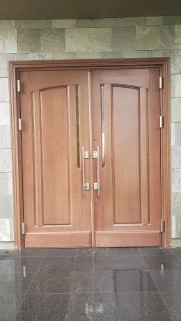 玄関ドア塗装349-01