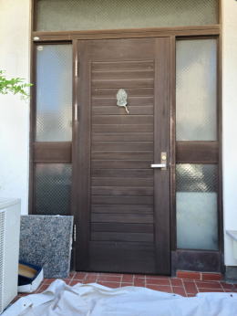 玄関ドア塗装358-01