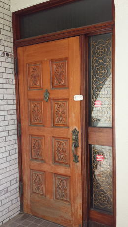 玄関ドア塗装とドアノブ取り替えと修理116-01