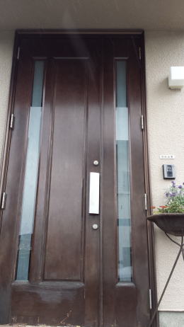 鎌倉市木製玄関ドアの塗装例168-1
