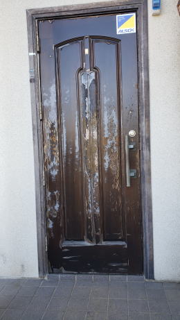 玄関ドア塗装335-01