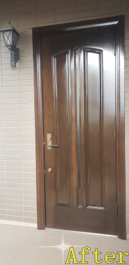 木製玄関ドア塗装例　横浜市青葉区O様邸411-02