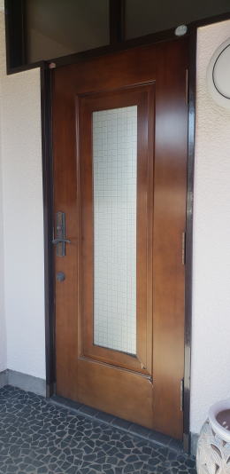 ヤマハ木製玄関ドア塗装例　横浜市栄区413-01