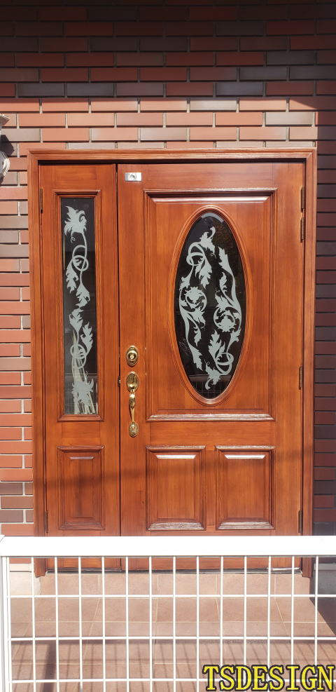 輸入木製玄関ドア塗装例　茅ヶ崎市A様邸414-04