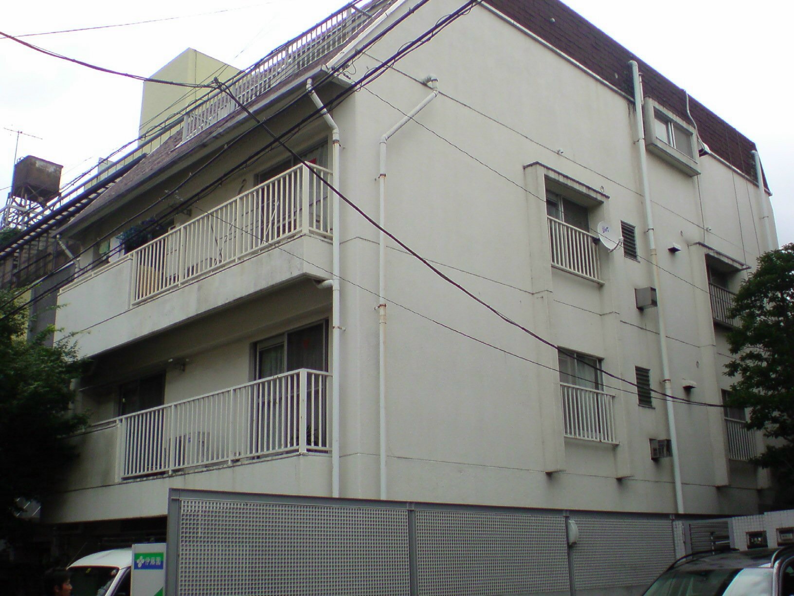横浜市外壁塗装ハイドロテクト外壁モルタル塗装前