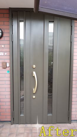 アルミ製玄関ドア塗装例33-02ドア塗装
