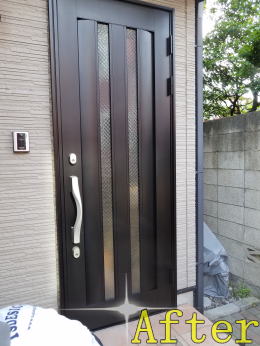 アルミ製玄関ドア塗装例38-02ドア塗装