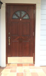 玄関ドアに銅板を貼ったリフォーム塗装例　横浜戸塚区汲沢