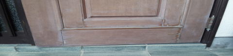 木製玄関ドア塗装例　塗装前　横浜青葉区