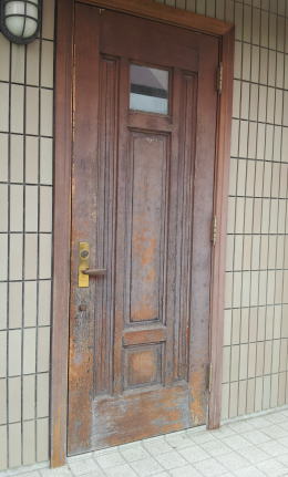 横浜市緑区木製玄関ドア塗装修理　塗装例59-3