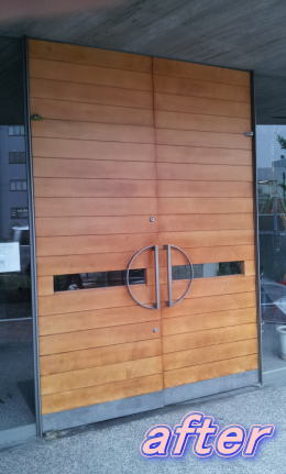 木製玄関ドア塗装修理　塗装例60-2