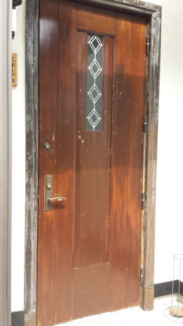 木製玄関ドアの塗装写真176-5