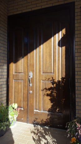 木製 玄関ドア塗装完成242-1