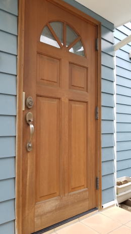 輸入木製玄関ドア塗装　260-01