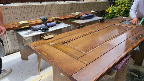 木製玄関ドア　塗装434-01東京都町田市・横浜市で玄関ドア塗装