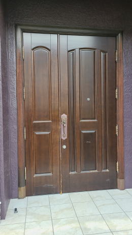 木製玄関ドア塗装例444-01　東京都町田市