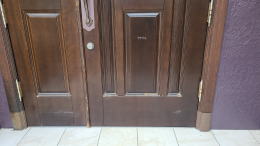 木製玄関ドア塗装例444-03　東京都町田市