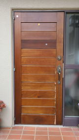 木製玄関ドア塗装例454-10　横浜市金沢区