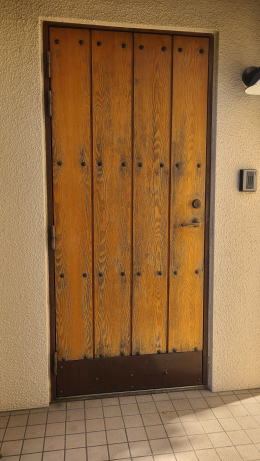 玄関ドア塗装例　横浜市港南区469-01