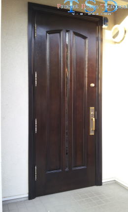 玄関ドア修理　塗装例44　